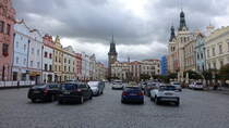 Pardubice / Pardubitz, Huser und Grnes Tor am Pernstein Platz (30.09.2019)