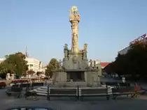 Nove Zamky, barocke Dreifaltigkeitss�ule am Hlavne Namesti (28.08.2019)