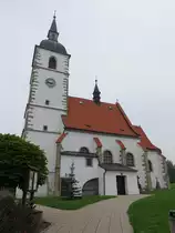 Stara Ves nad Ondrejnici, Pfarrkirche St. Johannes, erbaut von 1587 bis 1589 (31.08.2019)