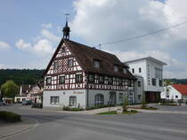 Eigeltingen, historisches Rathaus in der Krumme Strae (25.05.2017)