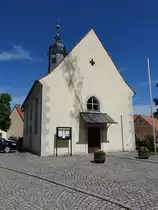 Br�nnau, Evangelisch-lutherische Kirche, Saalbau mit Dachreiter, erbaut bis 1705 (28.05.2017)
