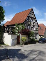 Frankenwinheim, historisches Fachwerkhaus am Kirchberg (28.05.2017)