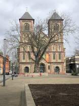 Katholische Liebfrauenkirche in Gelsenkirchen Neustadt (NRW _ Mrz 2020).