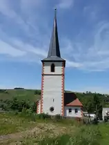 Stammheim, katholische Pfarrkirche St. Bartholom�us, Chorturmkirche, Turm 15. Jahrhundert, Langhaus erbaut 1736 (28.05.2017)