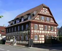 Allmannsweier, eins von vielen sch�nen Fachwerkh�usern im Ort, April 2020