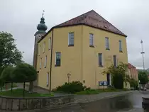 Oberviechtach, kath. Pfarrkirche St. Johannes, Saalraum mit gedr�ckter Stichkappentonne, erbaut von 1775 bis 1776 (04.06.2017)