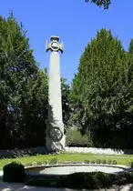 Schutterwald, das Denkmal f�r die Opfer der zwei Weltkriege, Mai 2020