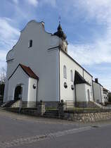 Drachselsried, neubarocke kath. Pfarrkirche St. gidius, Saalkirche mit Steildach und Schweifgiebel, erbaut von 1922 bis 1923 (04.11.2017)