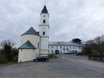 Ehemaliges Kloster St. Oswald, 1396 gegrndet, Kloster erbaut 1719 (05.11.2017)