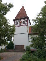 Hpfigheim, ev. Pfarrkirche St. Georg, Chorturmkirche, erbaut 1490 (24.06.2018)