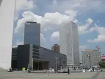 Paris. Blick auf das Gebude Les Collines de l'Arche im Viertel La Dfense in Paris. Aufgenommen am 19.07.2006.