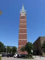 Pforzheim, Kirchturm der Ev. Stadtkirche, erbaut 1968 (01.07.2018)