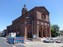 Pforzheim, St. Franziskus Kirche, dreischiffige Basilika, erbaut bis 1891 durch Baurat Williard (01.07.2018)