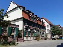 Tiefenbronn, Gasthof zum Ochsen in der Franz Josef Gall Stra�e (01.07.2018)