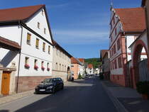 Elfershausen, Gebude in der August-Ulrich-Strae (07.07.2018)