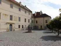 Nizbor / Miesenburg, Schlo�innenhof aus dem 18. Jahrhundert (27.06.2020)