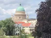 Blick in Richtung der Nikolaikirche in Potsdam am 02. Juli 2020 von der Langen Br�cke in H�he der alten Fahrt.