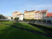 Roudnice / Raudnitz an der Elbe, Geb�ude am Karlovo Namesti (28.06.2020)