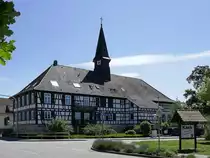 Kork, die Anstaltskirche der Diakonie, 1986 zum 75-j�hrigen Bestehen umbenannt in Kreuzkirche, Mai 2020 