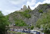 Burgruine der Burg Are thront �ber Altenahr -03.05.2020