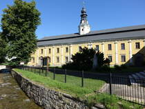 Bila Voda / Weisswasser, Barockgebude des Piaristenkollegs, erbaut um 1730 (01.07.2010)