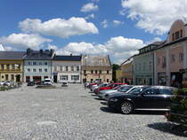 Rymarov / Rmerstadt, Gebude am Hauptplatz Namesti Miru (01.07.2020)