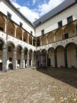 Bruntal / Freudenthal, Arkaden Innenhof von Schloss Bruntal (01.07.2020)