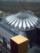 Das Sony-Center in Berlin von oben