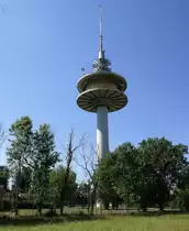 Legelshurst, der Fernmeldeturm au�erhalb des Ortes, Typenturm FMT 11, Baujahr 1980, 108m hoch, Aug.2020