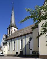 Haslach, der gotische Glockenturm der katholischen Stadtkirche stammt von 1481, Juni 2020