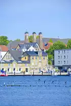 Blick auf die Schleistadt Kappelnmit der Aal- und Fischr�ucherei F�h. Aufnahme: 12. August 2020.