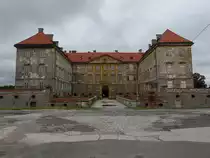 Holic / Holitsch, Schloss Wei�kirchen, erbaut im 18.Jh. aus der mittelalterlichen Wasserburg unter Kaiserin Maria Theresia (04.08.2020)