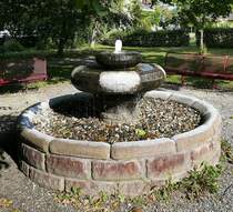 Nonnenweier, Brunnen im Park des Diakonissenhauses, Sept.2020
