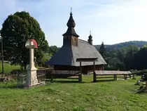 Hrabova Roztoka, griech. kath. Holzkirche St. Basilius, erbaut im 18. Jahrhundert (31.08.2020)