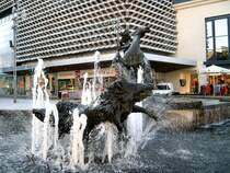 Suhl, Brunnen am Warenhaus (2005)