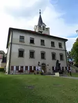 Nowy Wisnicz, Geb�ude der Stadtbibliothek am Rynek Platz (03.09.2020)