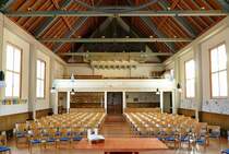 Freiburg, Blick zur Orgelempore in der Friedenskirche, Aug.2020