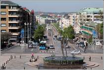 Vom Kunstmuseum hat man einen herrlichen Blick �ber den G�taplatsen mit der Poseidon-Statue von Carl Milles und die Kungsportsavenyen, G�teborgs Paradestra�e. 09.05.2008