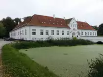 Store Restrup, dreifl�geliger Rokoko Herrensitz, erbaut 1723 f�r den General Graf Christian Levetzau (22.09.2020)