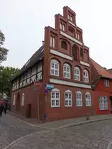 L�neburg, Backsteingiebelhaus Ecke Stra�e Hinter dem Brunnen und auf dem Meere (26.09.2020)