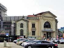 Vevey, das 1830 erbaute Casino an der Place du March, vor der Renovierung - 26.08.2012