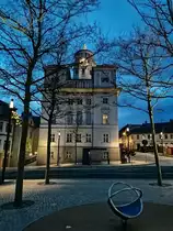 Abendstimmung in Zeulenroda. 08.12.2019 Es war so gegen 22:30 als die Aufnahme entstanden ist. Dunkel genug um ein paar
Sterne mit ins Bild zu bekommen. 