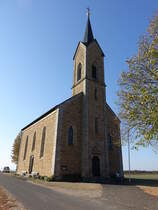 Bischwind, neugotische Wallfahrtskirche St. Maria Helferin der Christen, Backsteinbau mit polygonalem Chorabschluss und Glockenturm, erbaut von 1874 bis 1875 (14.10.2018)