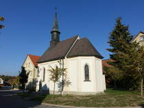 Hohenhusling, kath. Kapelle Hl. Familie, eingezogener Chor mit 5/8-Schluss, erbaut 1897 (14.10.2018)