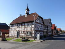 Albingshausen, Fachwerkrathaus in der Hauptstrae (15.10.2018)