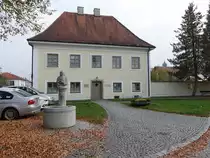 Aigen am Inn, Pfarrhaus in der Herrenstra�e, erbaut 1639 (20.10.2018)