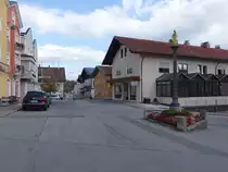 Hutthurm, Mariens�ule aus dem 19. Jahrhundert am Marktplatz (21.10.2018)