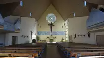 Gro�weil, neue Pfarrkirche St. Georg, erbaut von 1960 bis 1961 durch den Architekten Fritz Hierl (11.11.2018)