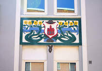 Jugendstil am einen Gebude in der Helgolandsgade in Snderborg (deutsch: Sonderburg) in Nordschleswig. Aufnahme: 20. April 2021.