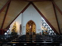 Bleibach, moderner Innenraum von 1978 in der St. Georg Kirche (01.01.2019)